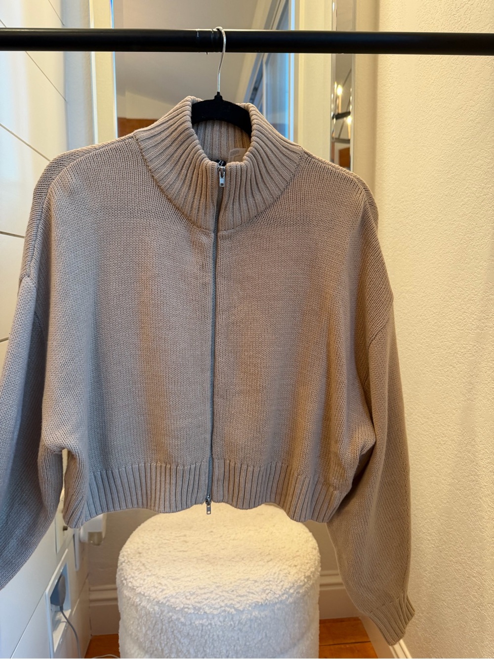 Beige Cropped Zip-Up Knit Sweater Cardigan